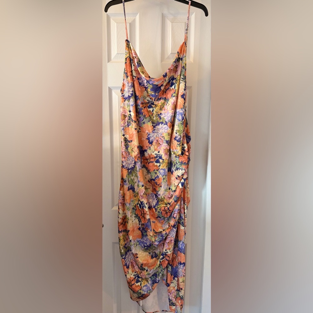 🚨SALE🚨Floerns Plus Size Vibrant Floral Plus Size Dress